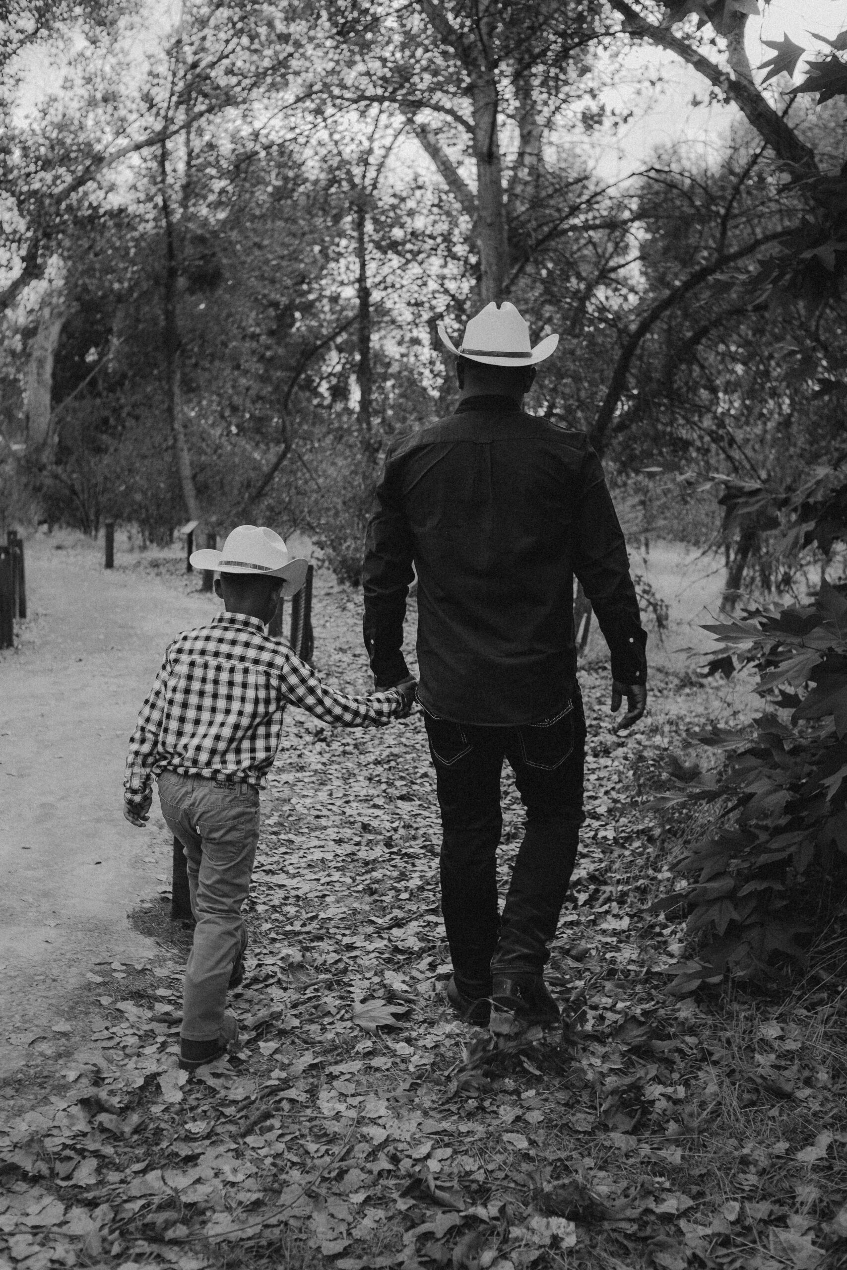 Cowboy Sunset Family-36.jpg