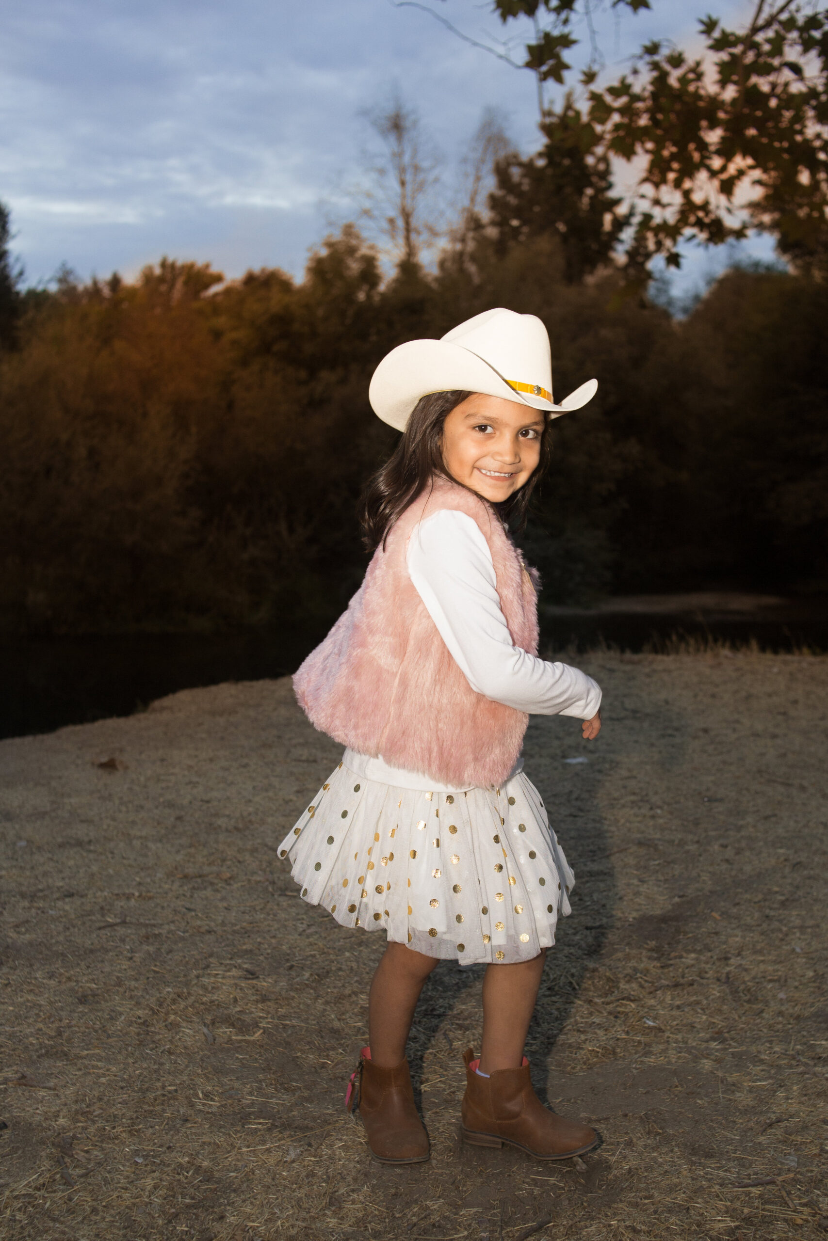 Cowboy Sunset Family-69.jpg