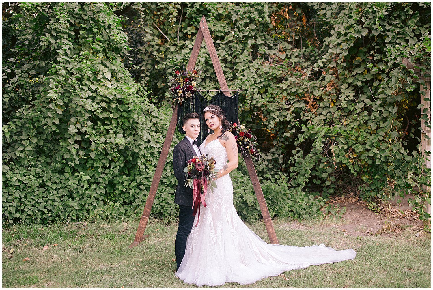 Outdoor Halloween Wedding_0021.jpg