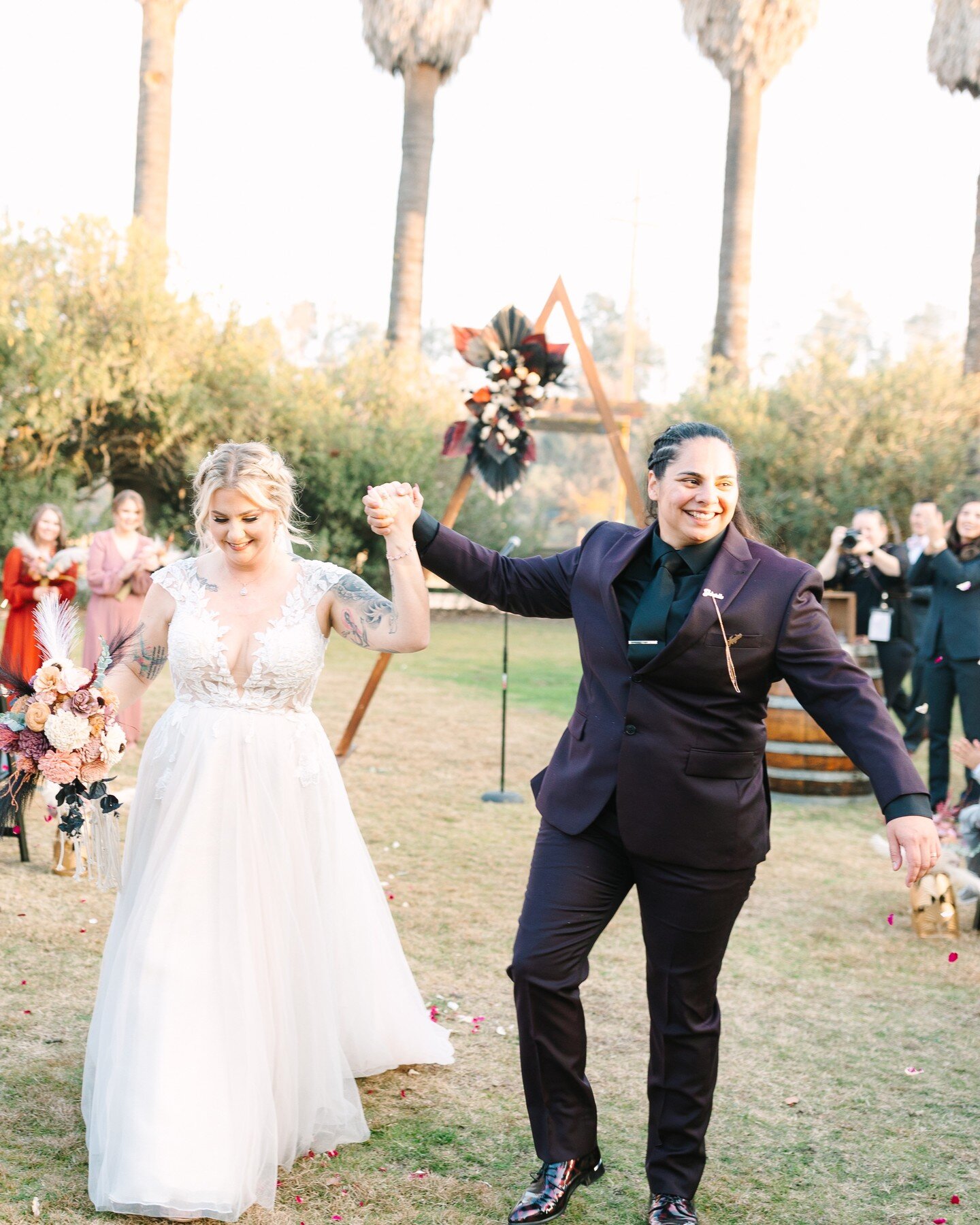 Congratulation Kaylee + Gabby!! 

Loved celebrating with you from a tequila shot at the altar, to flip cup, jello shots, getting iced in your wedding cake. Your wedding was one for the books!

Venue: @riverparkwaytrust 
Hair: @bnstylin 
Makeup: @fres