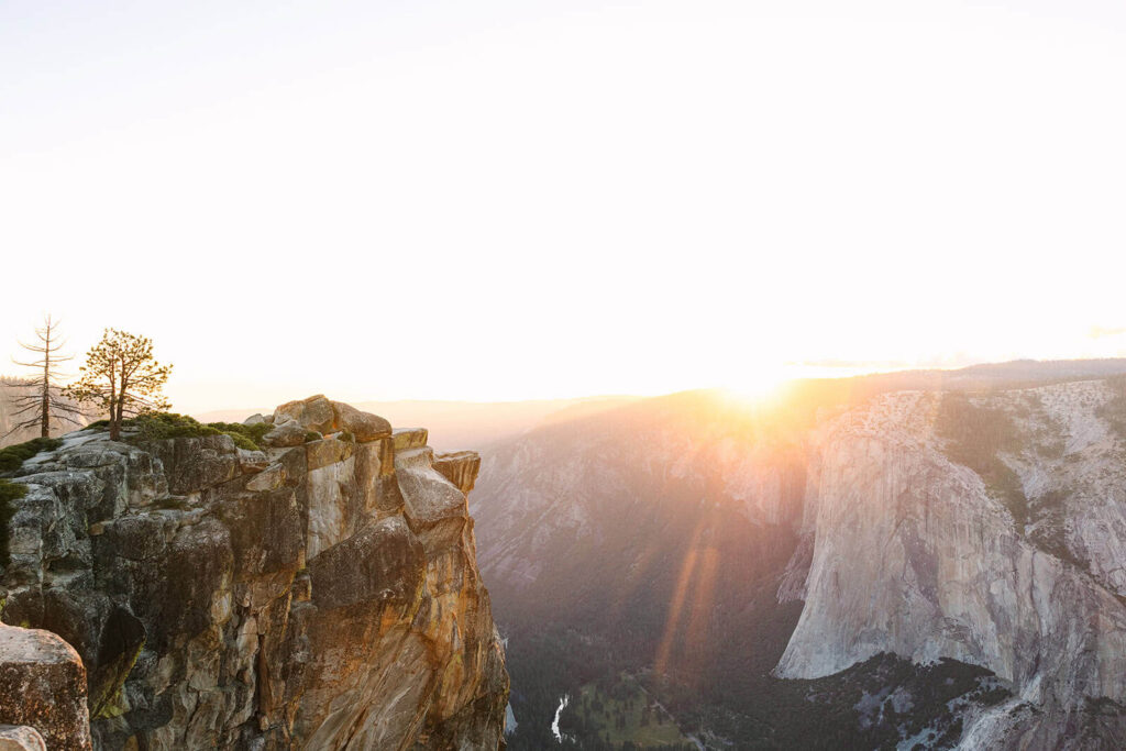 Michelle Gunn Photo Lesbian Yosemite Proposal at Taft Point (19)
